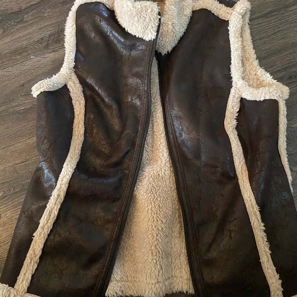 Ariat Reversible Vest Faux Lather